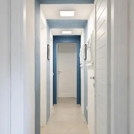 Elicriso Villa *